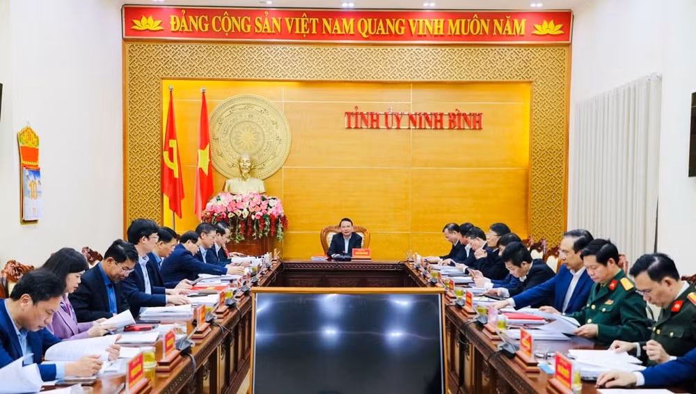 ninh.jpg