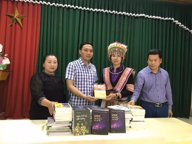 tao dieu kien cho dong bao dan toc thieu so mien nui tiep can voi van hoa doc hinh 1