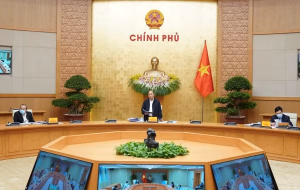 Thủ tướng Nguyễn Xuân Phúc chủ trì cuộc họp. Ảnh: VGP
