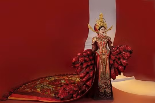 Phương Anh gây ấn tượng mạnh trong thềm Miss International 2022