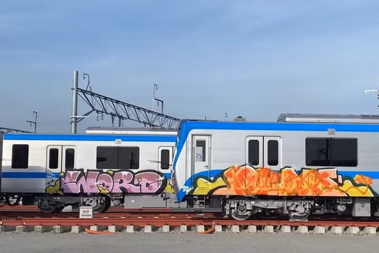 Xác minh các đoàn tàu metro số 1 bị vẽ bậy trong depot Long Bình