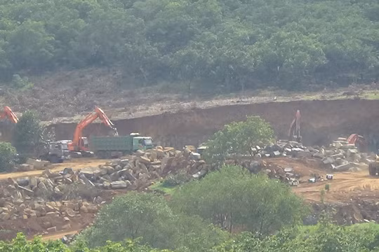 Bình Phước: Hành trình tiêu thụ "đá lậu" trên Quốc lộ 14