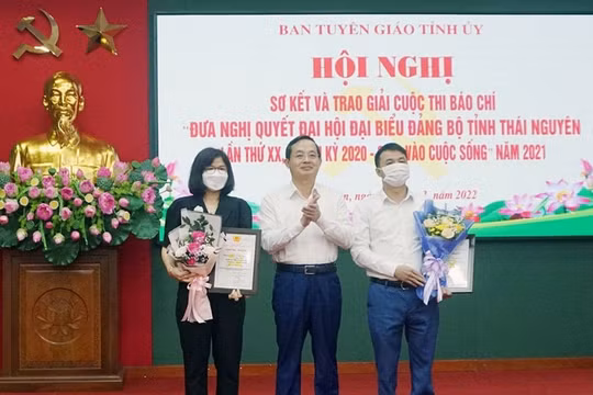 Thái Nguyên trao giải báo chí góp phần đưa nghị quyết Đảng bộ tỉnh vào cuộc sống