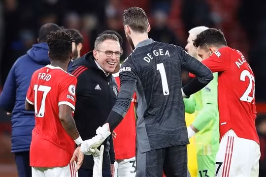 MU gia hạn hợp đồng với De Gea