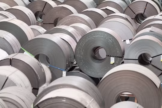 Bộ Công Thương gia hạn chống bán phá giá với thép Trung Quốc và Hàn Quốc