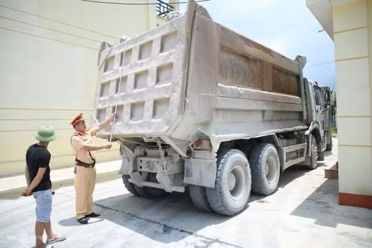 Hai tháng chấn chỉnh giao thông, cả nước phạt hơn 800 tỉ đồng