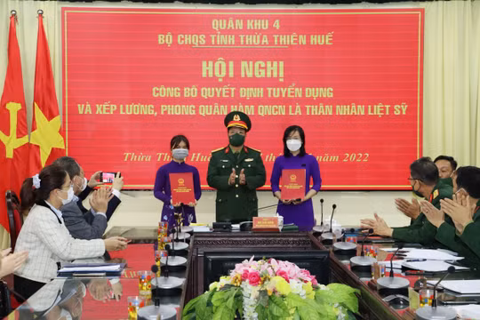 Tuyển vợ và con của liệt sĩ hi sinh tại Thủy điện Rào Trăng 3 vào quân nhân chuyên nghiệp