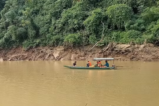 Lào Cai: Một công nhân làm đường bị mất tích khi bơi qua sông Chảy