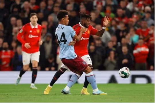 Vắng Ronaldo, Man Utd vẫn thắng đậm Aston Villa tại Cúp Liên đoàn Anh