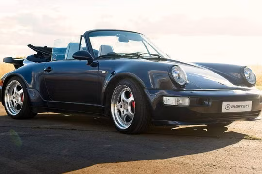 Porsche 964 Cabriolet được Everrati "hô biến" thành xe điện