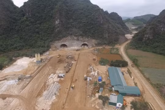 Kịp thời tháo gỡ các tồn tại, vướng mắc ảnh hưởng đến tiến độ thi công cao tốc Bắc – Nam