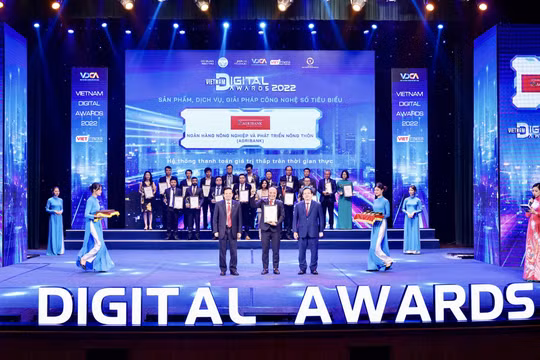 Agribank vinh dự nhận giải thưởng Chuyển đổi số Việt Nam năm 2022