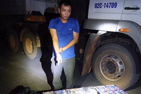 Gia Lai: Thanh niên 9X vận chuyển 88kg pháo lậu bằng xe đầu kéo