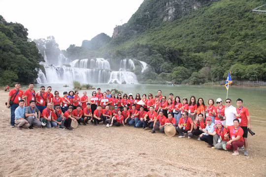 Du lịch nội địa đạt gần 100 triệu lượt, khách quốc tế tăng mạnh trong tháng 11
