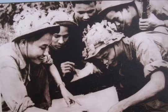 Bài 1: Quyết định “nổ súng trước giờ G” trong chiến dịch năm 1972!