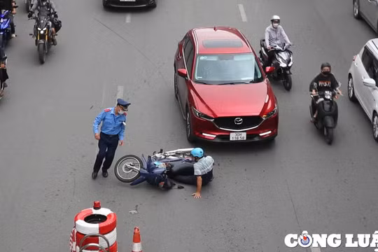 Hà Nội: Vẫn còn bất cập khi thí điểm phân làn phương tiện đường Nguyễn Trãi