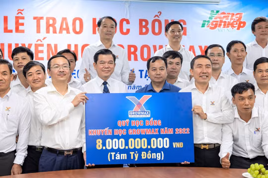 GrowMax và Báo Nông nghiệp Việt Nam thành lập quỹ khuyến học 8 tỷ đồng