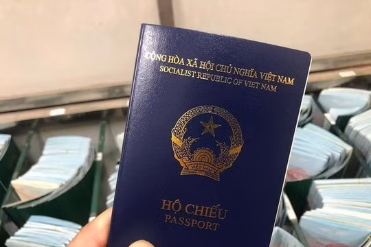 Bộ Công an sẽ bổ sung nơi sinh vào hộ chiếu mẫu mới