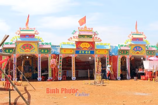 Lễ hội Tả Tài Phán của đồng bào dân tộc Hoa ở Bình Phước