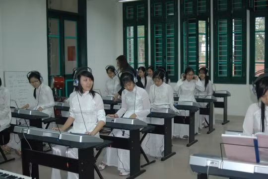 Cần sớm tháo gỡ khó khăn cho các trường trong giảng dạy các môn nghệ thuật