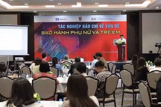 Nâng cao kiến thức tác nghiệp về vấn đề bạo hành phụ nữ và trẻ em