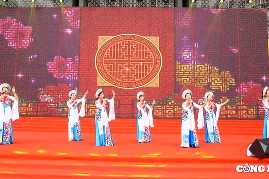 "Gala Tiếng hát Người làm báo”: Nâng cao đời sống văn hóa tinh thần cho người làm báo cả nước