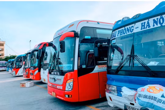 Hà Nội: Tăng cường gần 800 xe khách phục vụ người dân đi lại dịp nghỉ lễ 30/4