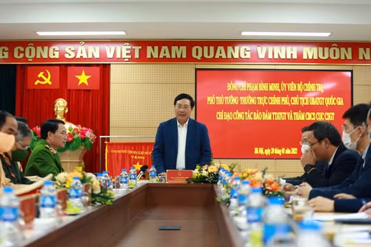 Năm 2022, nhiệm vụ của lực lượng CSGT sẽ nặng nề hơn, càng phải có quyết tâm cao hơn