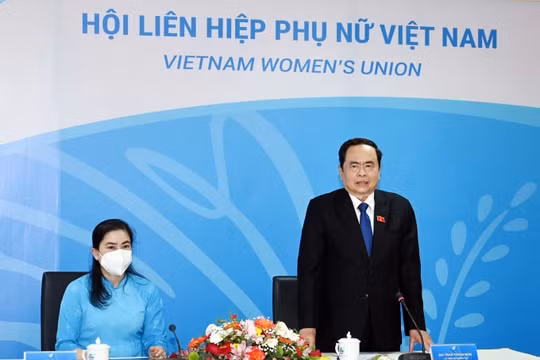 Tạo mọi điều kiện thuận lợi để hoạt động của Hội phụ nữ các cấp ngày càng phát triển thực chất