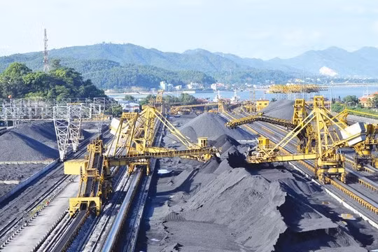 Xuất khẩu than trong năm 2022 tối đa là 2 triệu tấn