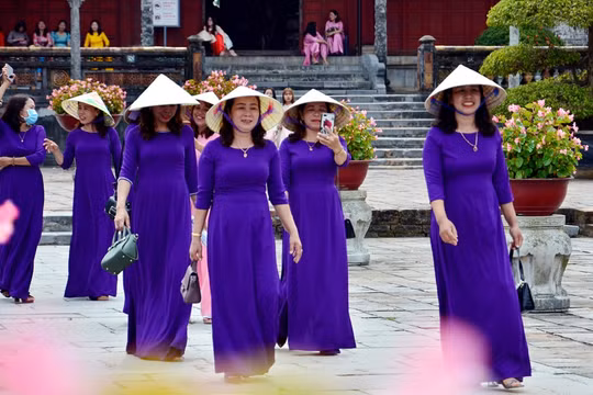 Thừa Thiên Huế: Miễn phí vé tham quan di tích đối với phụ nữ mặc áo dài