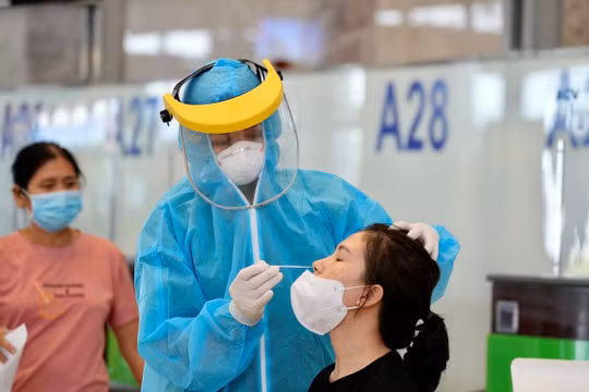 Không xét nghiệm Covid-19 hành khách đã tiêm chủng trên chuyến bay sơ tán