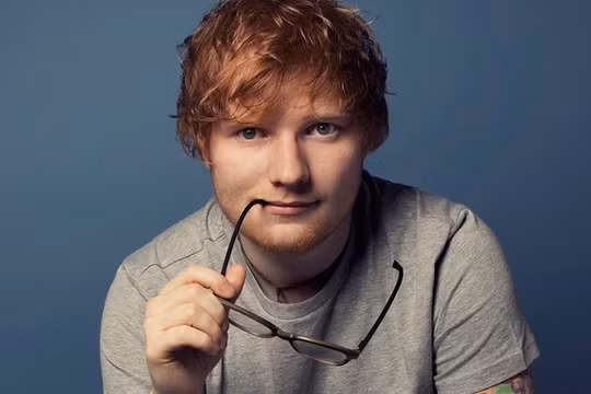 Ed Sheeran ra toà, tranh chấp bản quyền hit "Shape of You"