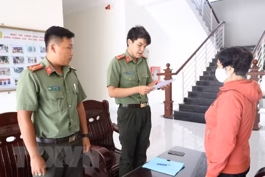 Phạt đối tượng lợi dụng mạng xã hội thông tin sai sự thật, xúc phạm tổ chức cá nhân
