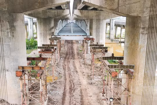 Hà Nội: Hoàn thiện dự án cầu đi thấp qua hồ Linh Đàm, phương tiện đi thế nào?