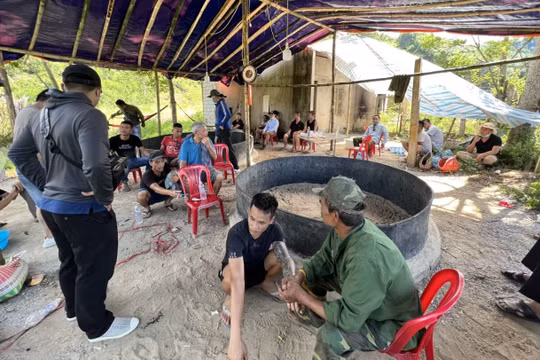 Đột kích trường gà, bắt 19 đối tượng đá gà ăn tiền