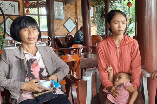 Kon Tum: Một người chết trong tư thế treo cổ tại nhà tạm giữ Công an huyện