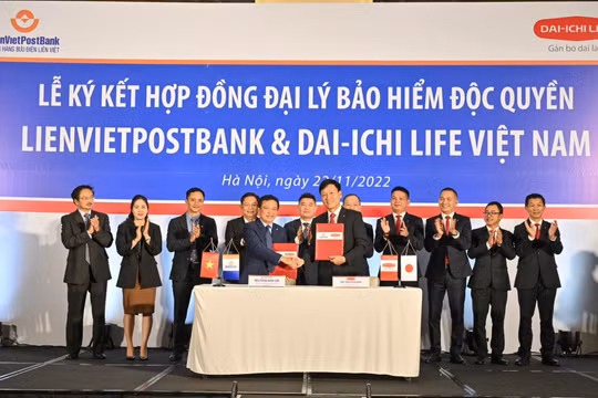 Thương vụ ngàn tỷ tiếp tục khuấy động thị trường bancassurance