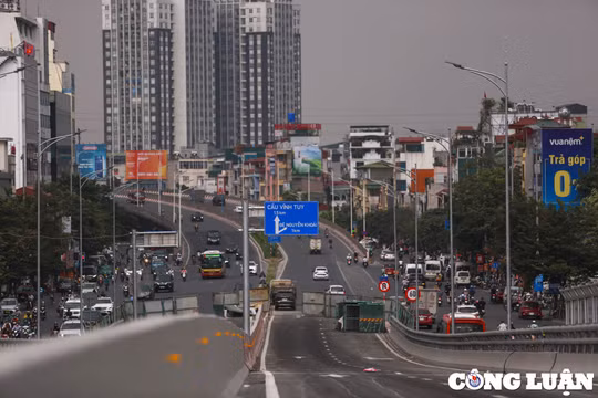 Cận cảnh đường Vành đai 2 trên cao sắp được thông xe
