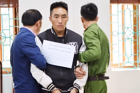 Bắt quả tang đối tượng đang mang 40 bánh heroin đi tiêu thụ
