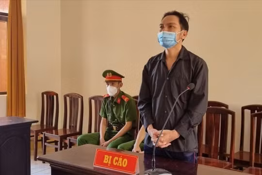 8 năm tù cho kẻ tàng trữ, lưu hành tiền giả
