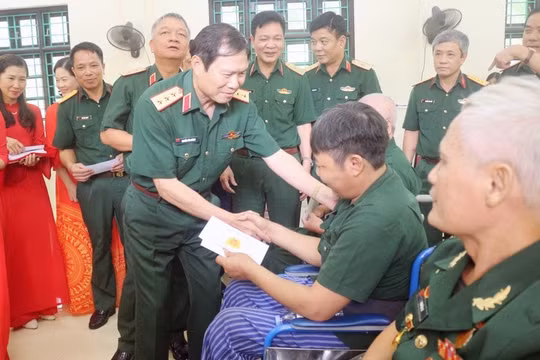 Tri ân sâu sắc đối với những cống hiến, hy sinh của các thương, bệnh binh