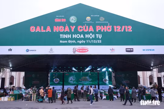 Báo Tuổi Trẻ tổ chức Gala Ngày của phở 12/12 tại TP Nam Định