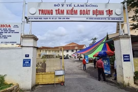 Kỷ luật Giám đốc CDC Lâm Đồng vì thiếu giám sát, để cấp dưới nhận tiền của Việt Á