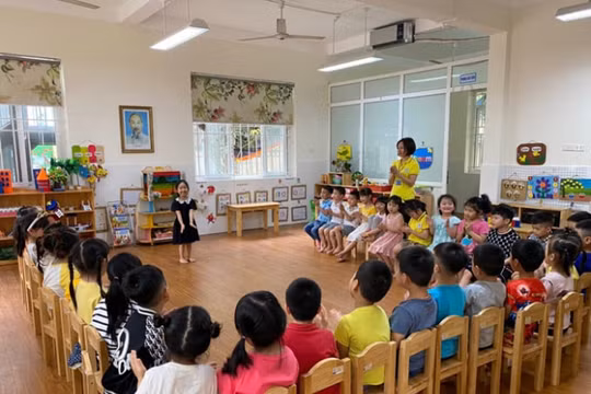 Toàn bộ 2.835 trường học với hơn 2 triệu học sinh Hà Nội đã trở lại trường học trực tiếp