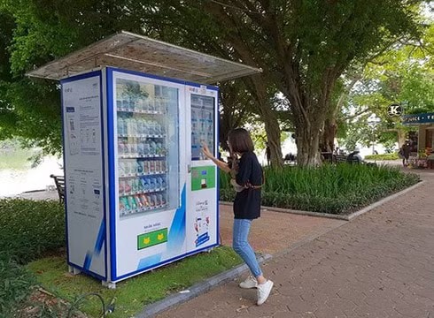Kỳ vọng việc lắp đặt máy bán hàng tự động để thay thế hàng rong hè phố