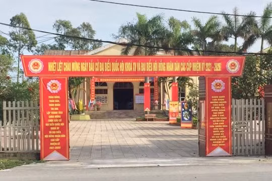 Kỷ luật cảnh cáo nguyên Chủ tịch xã ở Hà Tĩnh vì giao đất sai thẩm quyền