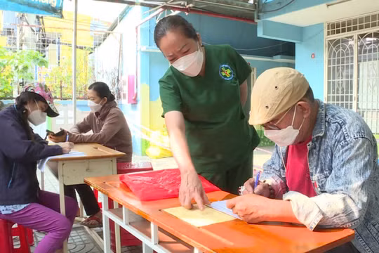 Không cản trở, gây khó khăn, trục lợi trong hỗ trợ xác nhận hộ chiếu vắc xin
