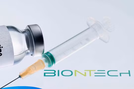 Công dân Đức ở Trung Quốc được phép sử dụng vắc xin của BioNTech