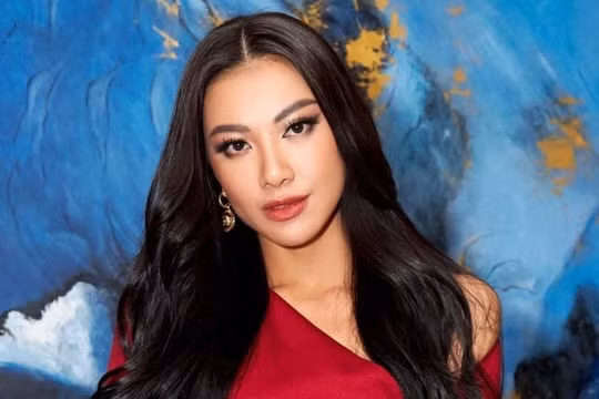 Á hậu Kim Duyên mắc COVID-19 sau khi trở về từ cuộc thi Miss Universe 2021